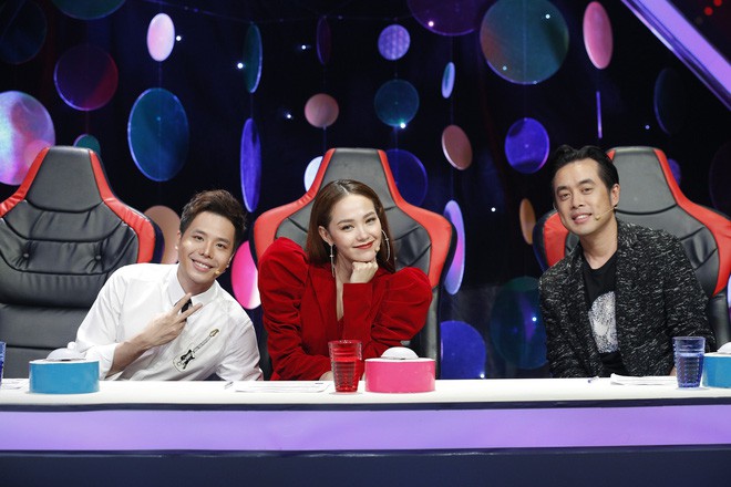 Tròn 1 năm sau màn livestream tố chèn ép, Hà Hồ và Minh Hằng giờ ra sao?